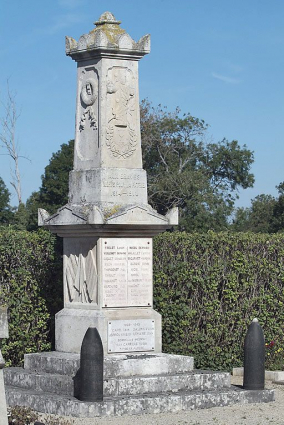 Vue de trois quarts. © Région Bourgogne-Franche-Comté, Inventaire du patrimoine