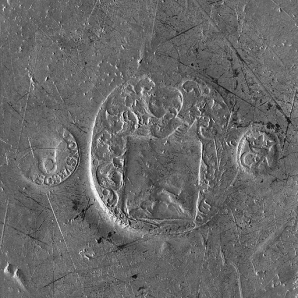 Plat n° 02/00665 : détail des poinçons et armoiries. © Région Bourgogne-Franche-Comté, Inventaire du patrimoine