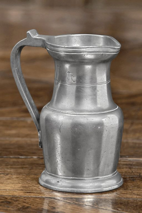 Vue d'ensemble du pichet n° 02/00383. © Région Bourgogne-Franche-Comté, Inventaire du patrimoine