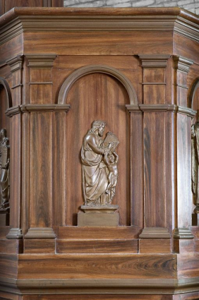 Détail, panneau de la cuve : saint Matthieu. © Région Bourgogne-Franche-Comté, Inventaire du patrimoine