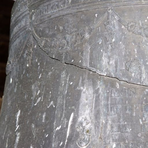 Détail des guirlandes. © Région Bourgogne-Franche-Comté, Inventaire du patrimoine