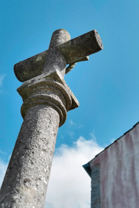 Détail, revers de la croix. © Région Bourgogne-Franche-Comté, Inventaire du patrimoine
