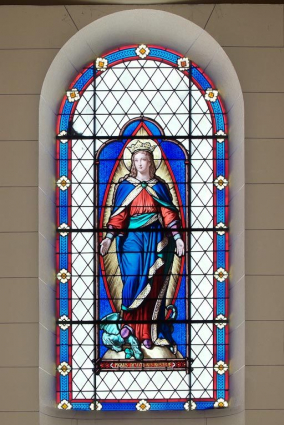 Chapelle : vitrail. © Région Bourgogne-Franche-Comté, Inventaire du patrimoine