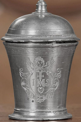 Vue rapprochée sur le décor. © Région Bourgogne-Franche-Comté, Inventaire du patrimoine