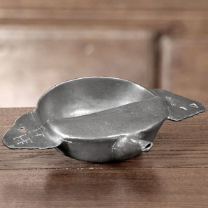 Biberon de malade n° 153. © Région Bourgogne-Franche-Comté, Inventaire du patrimoine