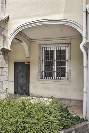 Fenêtre du corps de logis du 16e siècle. © Région Bourgogne-Franche-Comté, Inventaire du patrimoine