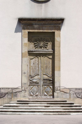Porte de la chapelle. © Région Bourgogne-Franche-Comté, Inventaire du patrimoine