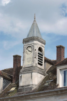 Clocheton de l'horloge, de trois quarts. © Région Bourgogne-Franche-Comté, Inventaire du patrimoine