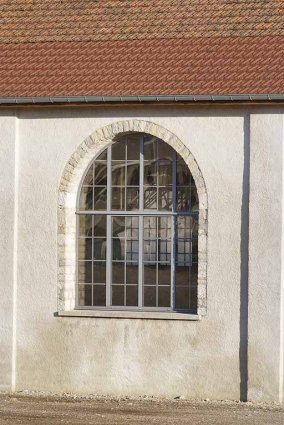 Vue rapprochée d'une travée de l'élévation ouest. © Région Bourgogne-Franche-Comté, Inventaire du patrimoine