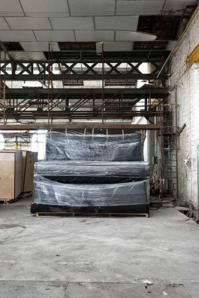 Mur nord, passerelle et escalier du pont roulant. © Région Bourgogne-Franche-Comté, Inventaire du patrimoine