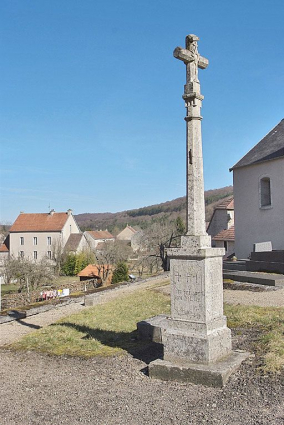 Vue d'ensemble, de trois-quarts. © Région Bourgogne-Franche-Comté, Inventaire du patrimoine