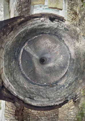 Partie supérieure de la cuve du haut fourneau. © Région Bourgogne-Franche-Comté, Inventaire du patrimoine