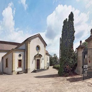 Bâtiment donnant rue de la Gare, façade de la chapelle. © Région Bourgogne-Franche-Comté, Inventaire du patrimoine
