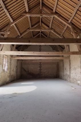 Bâtiment d'exploitation gauche, vue intérieure. © Région Bourgogne-Franche-Comté, Inventaire du patrimoine