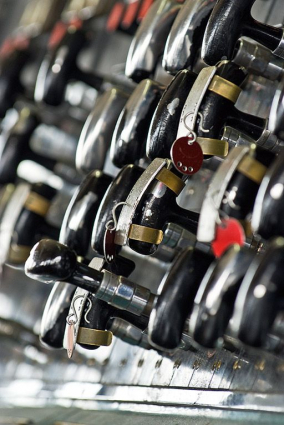 Leviers d'itinéraires en position neutre et certains avec dispositifs de protection. © Région Bourgogne-Franche-Comté, Inventaire du patrimoine