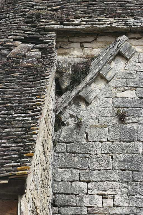 Détail : corniche. © Région Bourgogne-Franche-Comté, Inventaire du patrimoine