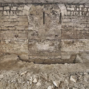 Ancienne chapelle : arc du portail vu de l'intérieur. © Région Bourgogne-Franche-Comté, Inventaire du patrimoine