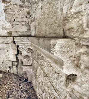 Ancienne chapelle : pièce aménagée à l'étage. © Région Bourgogne-Franche-Comté, Inventaire du patrimoine