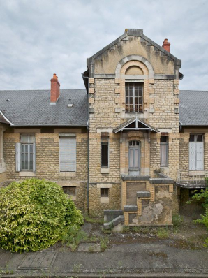 Pavillon Bricheteau (pédiatrie) : détail de la travée centrale. © Région Bourgogne-Franche-Comté, Inventaire du patrimoine
