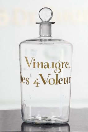 Vue d'une bouteille. © Région Bourgogne-Franche-Comté, Inventaire du patrimoine