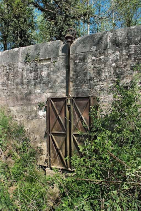 Vanne de l'aqueduc. © Région Bourgogne-Franche-Comté, Inventaire du patrimoine
