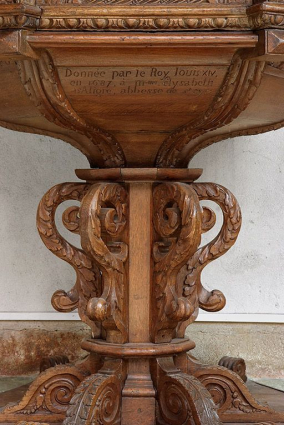 Détail du pied. © Région Bourgogne-Franche-Comté, Inventaire du patrimoine