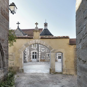Vue d'ensemble depuis la rue du Couvent. © Région Bourgogne-Franche-Comté, Inventaire du patrimoine
