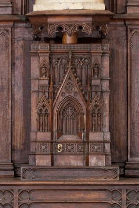 Autel-retable droit, détail du tabernacle. © Région Bourgogne-Franche-Comté, Inventaire du patrimoine
