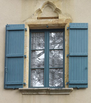 Détail : baie du deuxième niveau. © Région Bourgogne-Franche-Comté, Inventaire du patrimoine