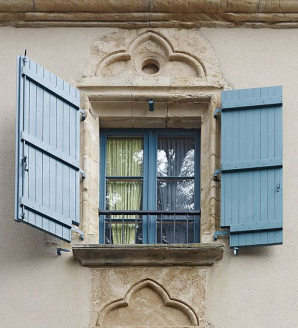 Détail : baie du troisième niveau. © Région Bourgogne-Franche-Comté, Inventaire du patrimoine