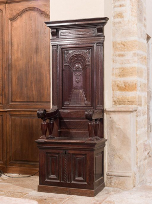 Vue avec assise baissée. © Région Bourgogne-Franche-Comté, Inventaire du patrimoine Vue avec assise baissée. © Région Bourgogne-Franche-Comté, Inventaire du patrimoine