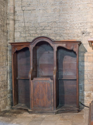 Vue d'ensemble du confessionnal. © Région Bourgogne-Franche-Comté, Inventaire du patrimoine Vue d'ensemble du confessionnal. © Région Bourgogne-Franche-Comté, Inventaire du patrimoine