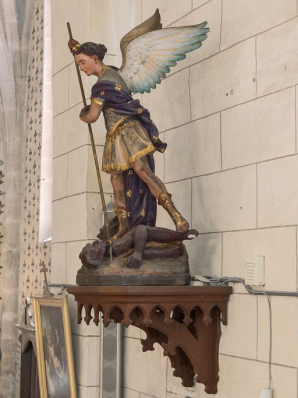 Saint Michel ailé terrassant un dragon. © Région Bourgogne-Franche-Comté, Inventaire du patrimoine