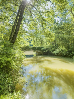 Vue d'ensemble du pont. © Région Bourgogne-Franche-Comté, Inventaire du patrimoine