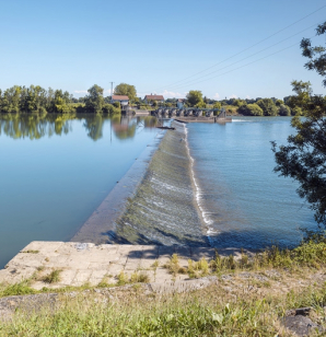 Le déversoir du barrage. © Région Bourgogne-Franche-Comté, Inventaire du patrimoine