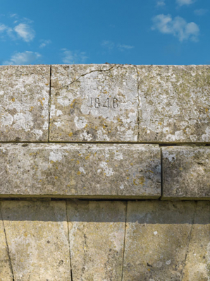 Détail de la date portée. © Région Bourgogne-Franche-Comté, Inventaire du patrimoine