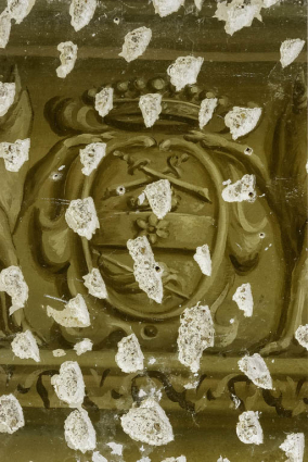 Peinture du petit salon : blason de Jeanne-Marguerite Bernard. © Région Bourgogne-Franche-Comté, Inventaire du patrimoine Peinture du petit salon : blason de Jeanne-Marguerite Bernard. © Région Bourgogne-Franche-Comté, Inventaire du patrimoine