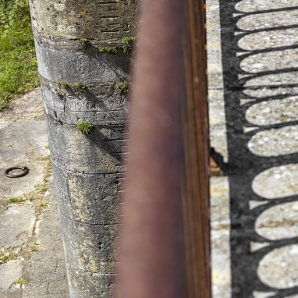 Echelle de crue sur la culée du pont. © Région Bourgogne-Franche-Comté, Inventaire du patrimoine