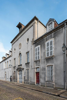 Façade antérieure, de trois quarts droite. © Région Bourgogne-Franche-Comté, Inventaire du patrimoine