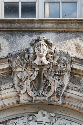 Façade antérieure, portail : clef sculptée. © Région Bourgogne-Franche-Comté, Inventaire du patrimoine