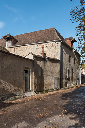 Vue d'ensemble côté rempart de la Comédie, depuis le sud-est. © Région Bourgogne-Franche-Comté, Inventaire du patrimoine