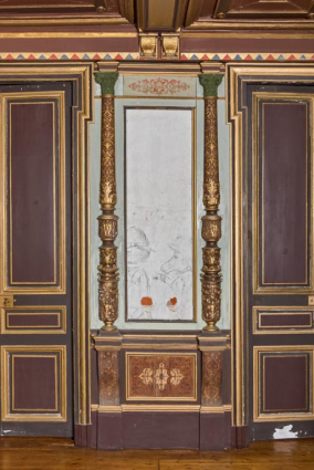 Foyer : travée entre les deux portes donnant sur la salle. © Région Bourgogne-Franche-Comté, Inventaire du patrimoine