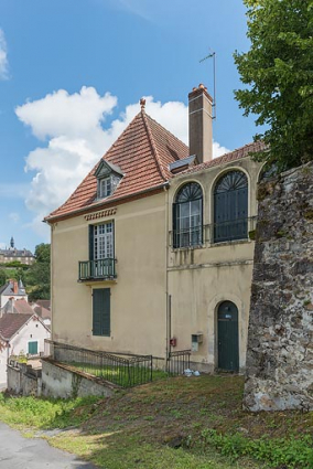 Vue depuis la rue de La Roche. © Région Bourgogne-Franche-Comté, Inventaire du patrimoine