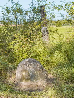 Détail de la borne au PK 118. © Région Bourgogne-Franche-Comté, Inventaire du patrimoine