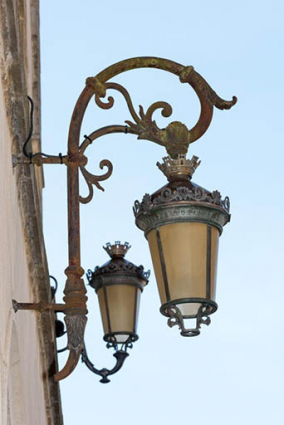 Façade antérieure : lanternes. © Région Bourgogne-Franche-Comté, Inventaire du patrimoine