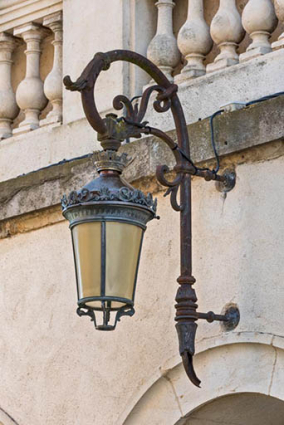 Façade antérieure : une lanterne. © Région Bourgogne-Franche-Comté, Inventaire du patrimoine