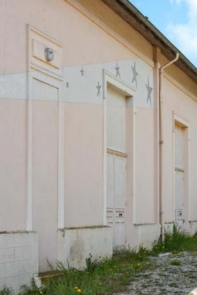 Façade antérieure : décor peint, vu en enfilade. © Région Bourgogne-Franche-Comté, Inventaire du patrimoine