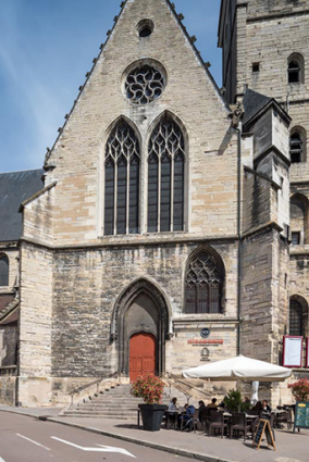 Façade sud : extrémité du transept. © Région Bourgogne-Franche-Comté, Inventaire du patrimoine