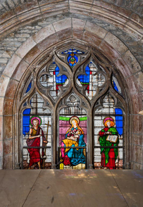 4e chapelle sud (à droite) : saint Jean-Baptiste, Vierge à l'Enfant, saint Jean. © Région Bourgogne-Franche-Comté, Inventaire du patrimoine