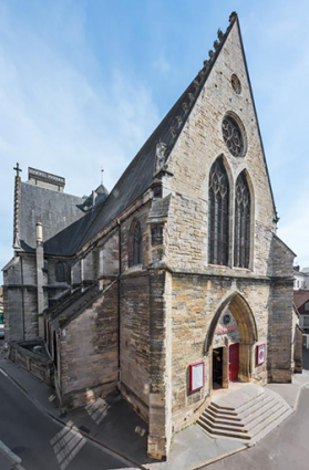 Façade occidentale, de trois quarts gauche. © Région Bourgogne-Franche-Comté, Inventaire du patrimoine